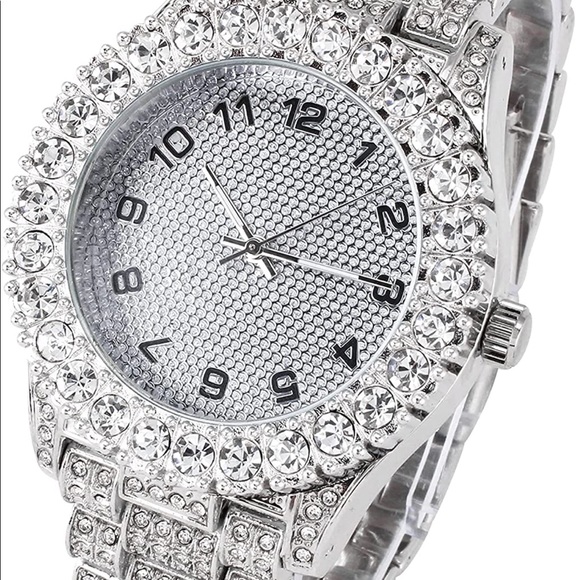 NEW* Men silver flashy big face watch - Picture 5 of 10